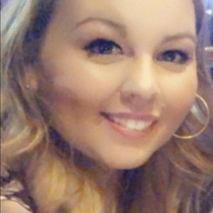 Meet your Posher, Jenea